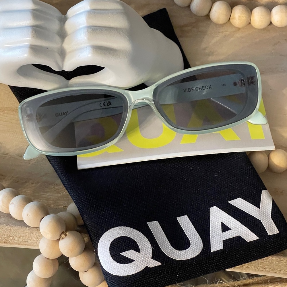 QUAY AUSTRALIA Vibe Check Sunglasses In Mint 62-13-145 - Picture 16 of 16
